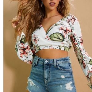 Long Sleeve Crop Top by Guess Floral Print NWT